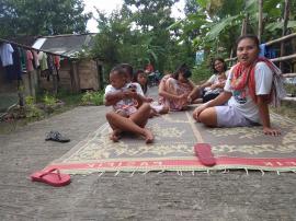 Suasana Sore di Perkampungan Dengok