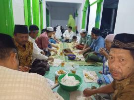 Menjelang Ramadhan Masjid Adakan Makan Bersama