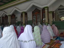 Sholat id.